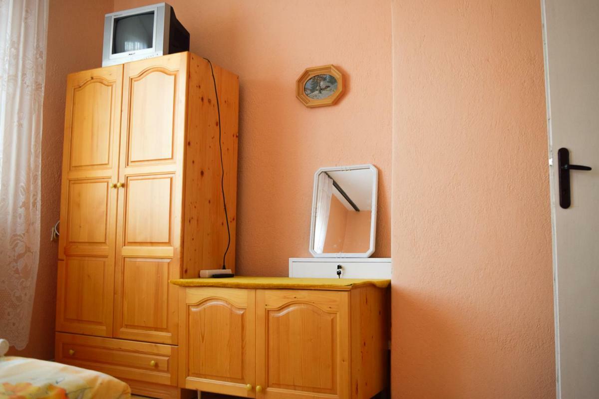 Velkovski Guest House 希萨里亚 外观 照片